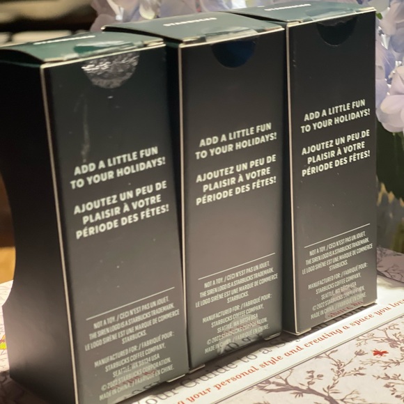 SALE💙NWT SET❤️💙🤍3 Starbucks Holiday 2022 Jeweled Tumbler Keychain Ornaments - Picture 5 of 8